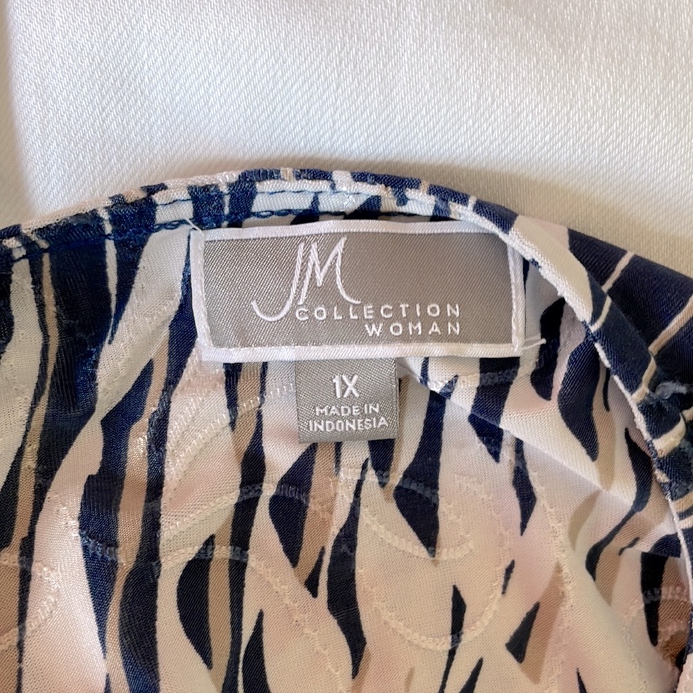 JM Collection Top - Picture 4 of 4